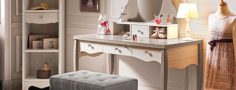 Los tocadores de maquillaje más ideales están hechos con estos 17 muebles y  accesorios de decoración